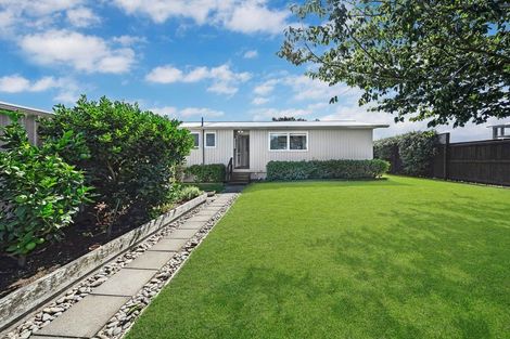 Photo of property in 6 France Street, Waiuku, 2123