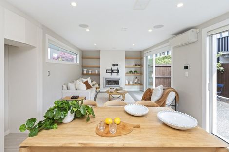 Photo of property in 3/10 Stoneyhurst Street, St Albans, Christchurch, 8014