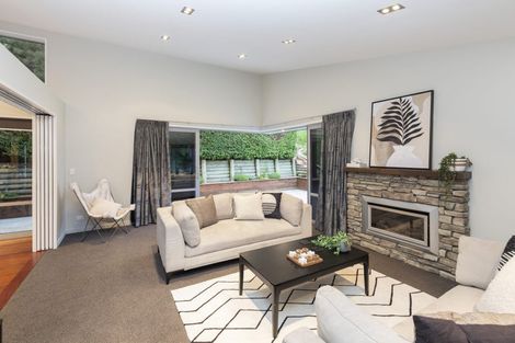 Photo of property in 10 Maurice Knowles Lane, Cashmere, Christchurch, 8022