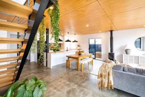 Photo of property in 52 Charles Street, Westshore, Napier, 4110