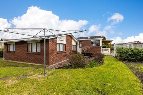 Photo of property in 10 Ruskin Place, Westown, New Plymouth, 4310