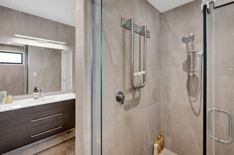 Photo of property in 8 Clinton Street, Fitzroy, New Plymouth, 4312