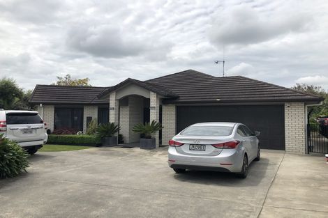 Photo of property in 10 Cate Road, Rototuna, Hamilton, 3210