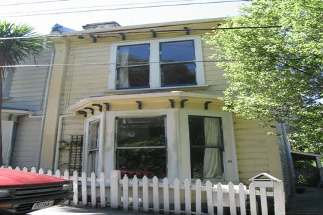 Photo of property in 2/18 Devon Street, Aro Valley, Wellington, 6021