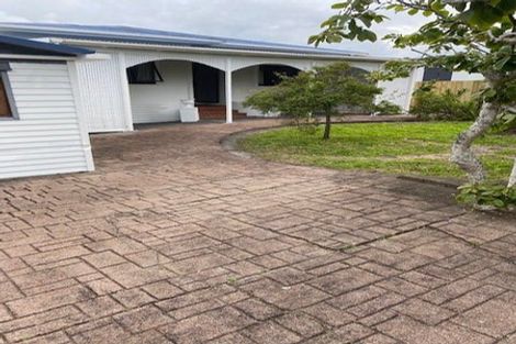 Photo of property in 1072 Great North Road, Point Chevalier, Auckland, 1022