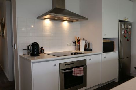 Photo of property in Montreaux Apartments, 9g/164 The Terrace, Wellington Central, Wellington, 6011