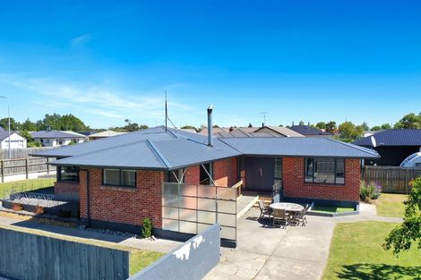 Photo of property in 64 Mcmurdo Street, Tinwald, Ashburton, 7700