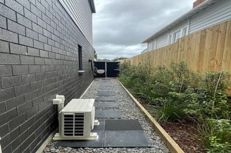 Photo of property in 56e Symonds Street, Onehunga, Auckland, 1061