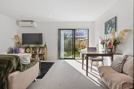 Photo of property in 2/17 Bunyan Street, Waltham, Christchurch, 8023