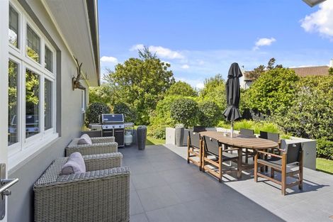 Photo of property in 69 Kotare Street, Fendalton, Christchurch, 8041