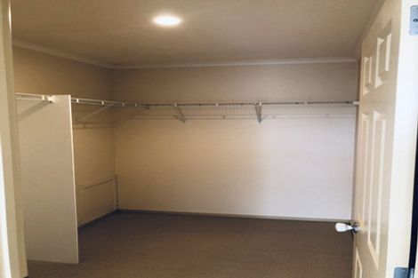 Photo of property in 17a Lesa Annis Place, Henderson, Auckland, 0612