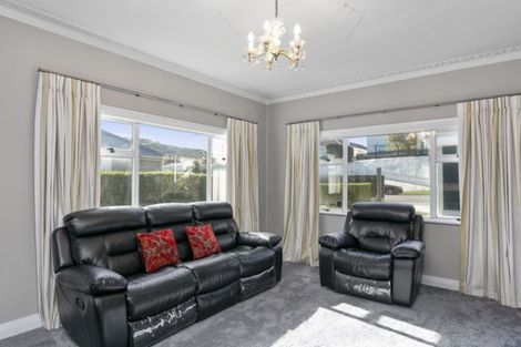 Photo of property in 6 Monaghan Avenue, Karori, Wellington, 6012