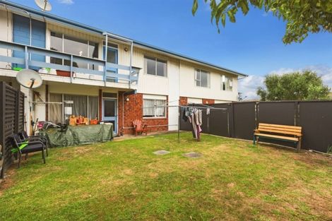 Photo of property in 10/35 Mana Esplanade, Paremata, Porirua, 5026