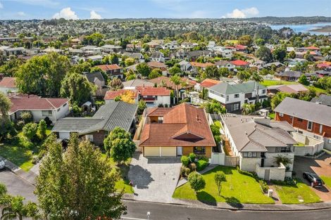Photo of property in 10 Tatyana Place, Massey, Auckland, 0614