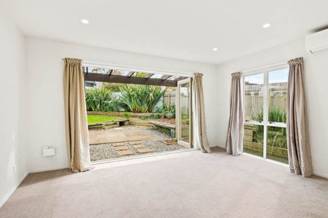 Photo of property in 2/6 Nile Road, Milford, Auckland, 0620