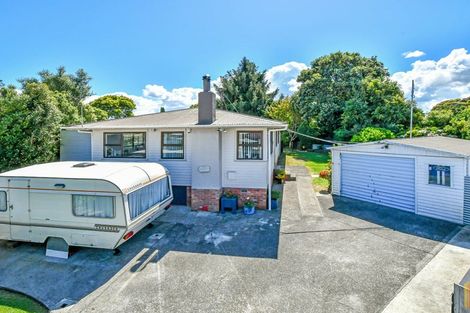 Photo of property in 8 Ainsdale Place, Manurewa, Auckland, 2102