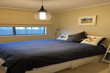 Photo of property in 2/56 Ridgemount Rise, Mangere Bridge, Auckland, 2022