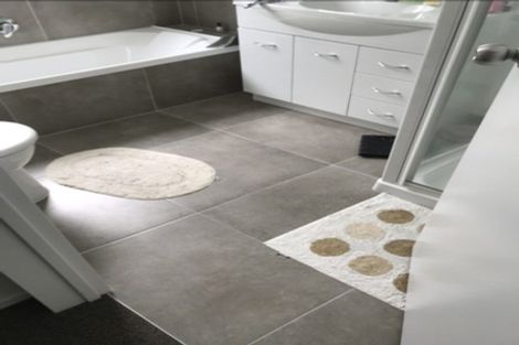 Photo of property in 38 Hollowout Street, Takanini, 2112