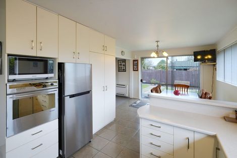 Photo of property in 41a Lake Terrace Road, Burwood, Christchurch, 8061