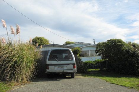 Photo of property in 14 Stirling Street, Kakanui, Oamaru, 9495