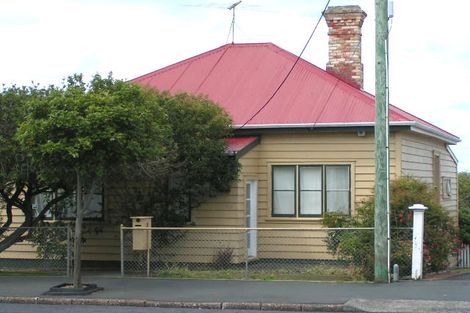 Photo of property in 135 Queen Street, Northcote Point, Auckland, 0627