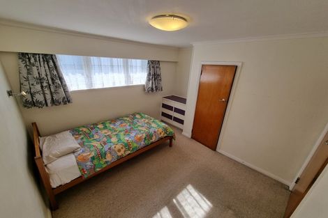 Photo of property in 32 Allen Terrace, Tawa, Wellington, 5028