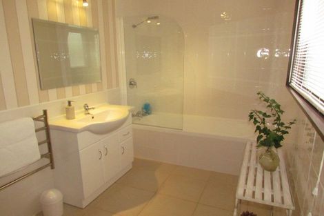 Photo of property in 5 Craig Place, Bridge Hill, Alexandra, 9320