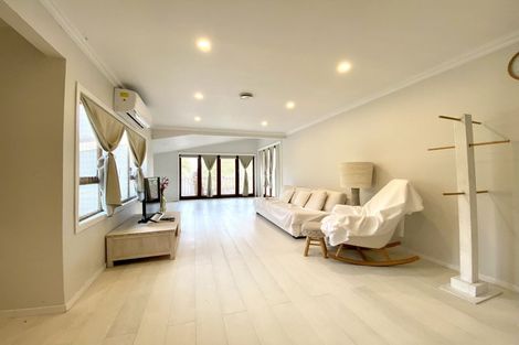 Photo of property in 147 Forest Hill Road, Henderson, Auckland, 0612