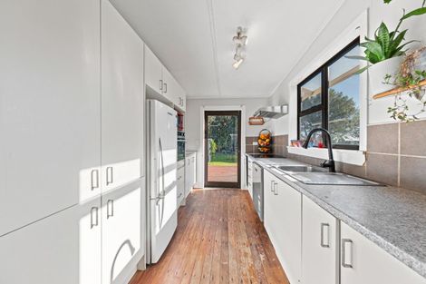 Photo of property in 6929 South Road, Warea, New Plymouth, 4381