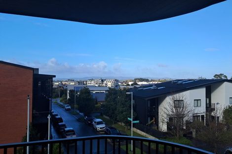 Photo of property in 4/85 Bomb Point Drive, Hobsonville, Auckland, 0616