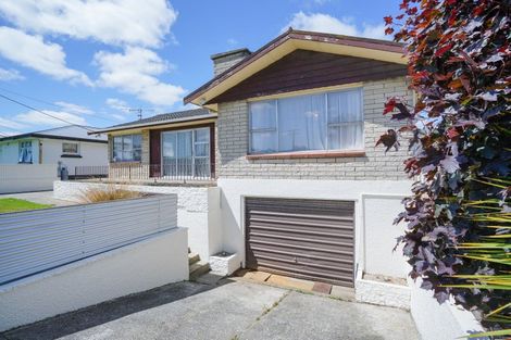 Photo of property in 63 Stirrat Street, Kingswell, Invercargill, 9812