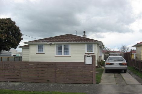 Photo of property in 64 Stuart Crescent, Masterton, 5810