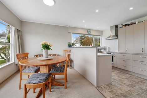 Photo of property in 1031 Whangaparaoa Road, Tindalls Beach, Whangaparaoa, 0930
