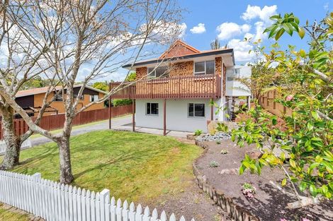 Photo of property in 5 Naviti Place, Browns Bay, Auckland, 0630