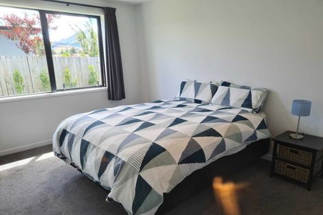 Photo of property in 10 Rua Street, Albert Town, Wanaka, 9305