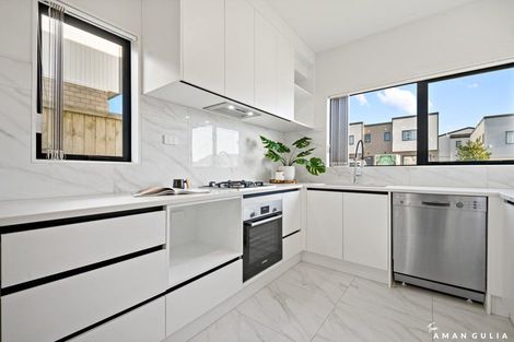 Photo of property in 37a Crestview Rise, Papakura, 2110