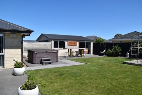 Photo of property in 5 Bellbird Place, Rolleston, 7614