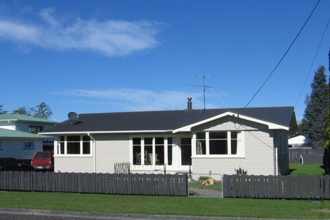 Photo of property in 32 William Benton Street, Featherston, 5710