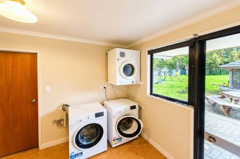 Photo of property in 1 Turoa Street, Mamaku, 3020