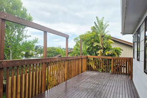 Photo of property in 25a Bay Street, Red Beach, 0932