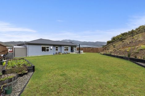 Photo of property in 21 Brian Morgan Terrace, Wainuiomata, Lower Hutt, 5014