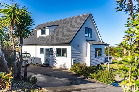 Photo of property in 56 Cullen Street, Mangawhai Heads, Mangawhai, 0505