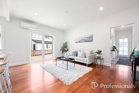 Photo of property in 1-2/6a Pohutukawa Street, Woburn, Lower Hutt, 5010