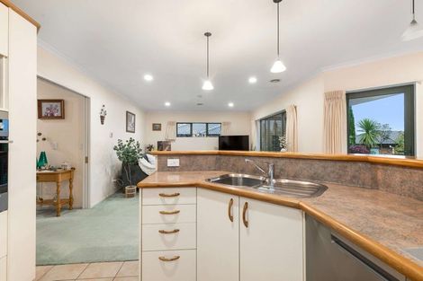 Photo of property in 55 Basley Road, Owhata, Rotorua, 3010