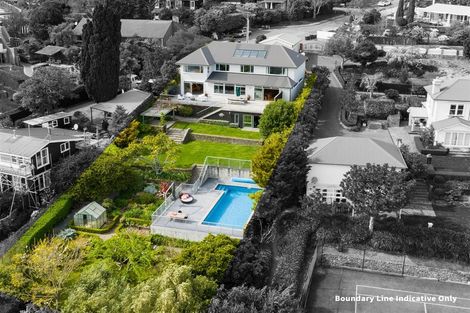 Photo of property in 19 Heaton Rhodes Place, Cashmere, Christchurch, 8022