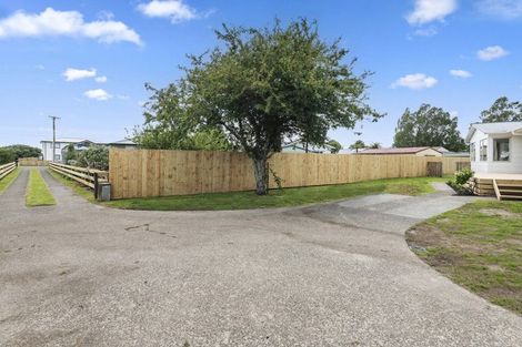 Photo of property in 53 Kawaha Point Road, Kawaha Point, Rotorua, 3010