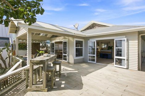 Photo of property in 42 Octavius Place, New Plymouth, 4312
