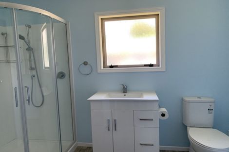 Photo of property in 6 Toi Grove, Turangi, 3334