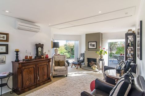 Photo of property in 377 Kapiti Road, Paraparaumu Beach, Paraparaumu, 5032