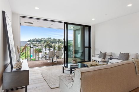 Photo of property in 6/36 Edmonton Road, Henderson, Auckland, 0612